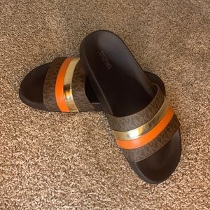 MICHAEL KORS Slides
